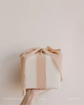 Instagram post from aplacelikeom. This post is in position 1.