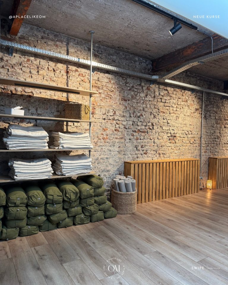 Instagram post from aplacelikeom. This post is in position 4.